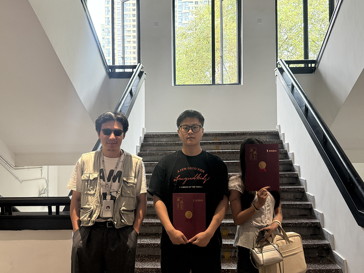 摄影剪辑培训课程结业合影